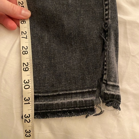 Mother high waisted rascal slice undone hem jean size 26 - Picture 10 of 12